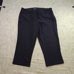 Lane Bryant Women's Sz 20 Black Crop Pants Flat Front 21in inseam